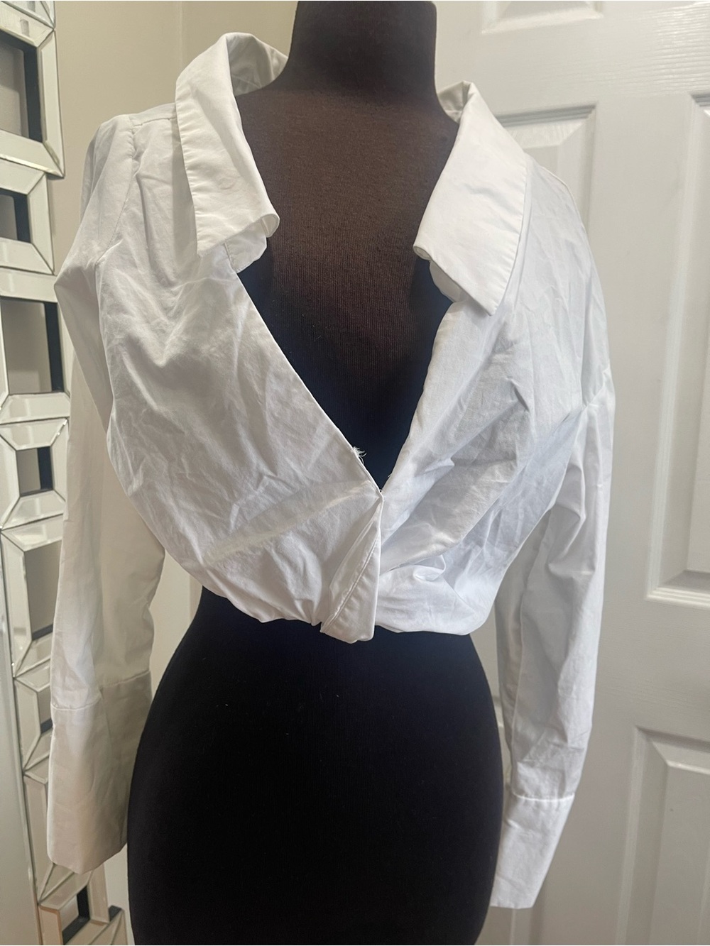 Zara White Cropped Button-Front Shirt